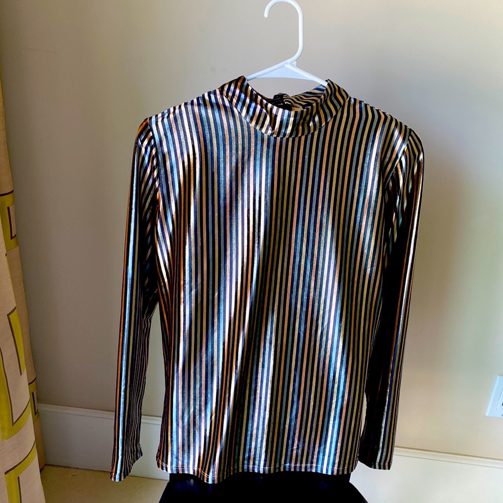 Brand New Zara top. NWOT.